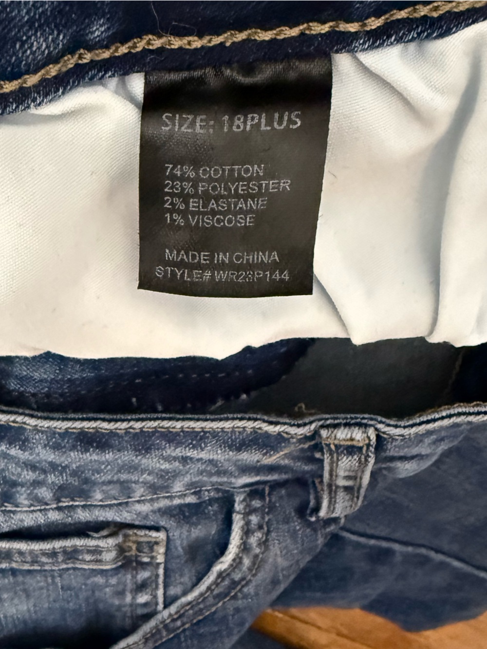 Fashion Nova Medim Blue Relaxed Cargo Jeans - Picture 8 of 8